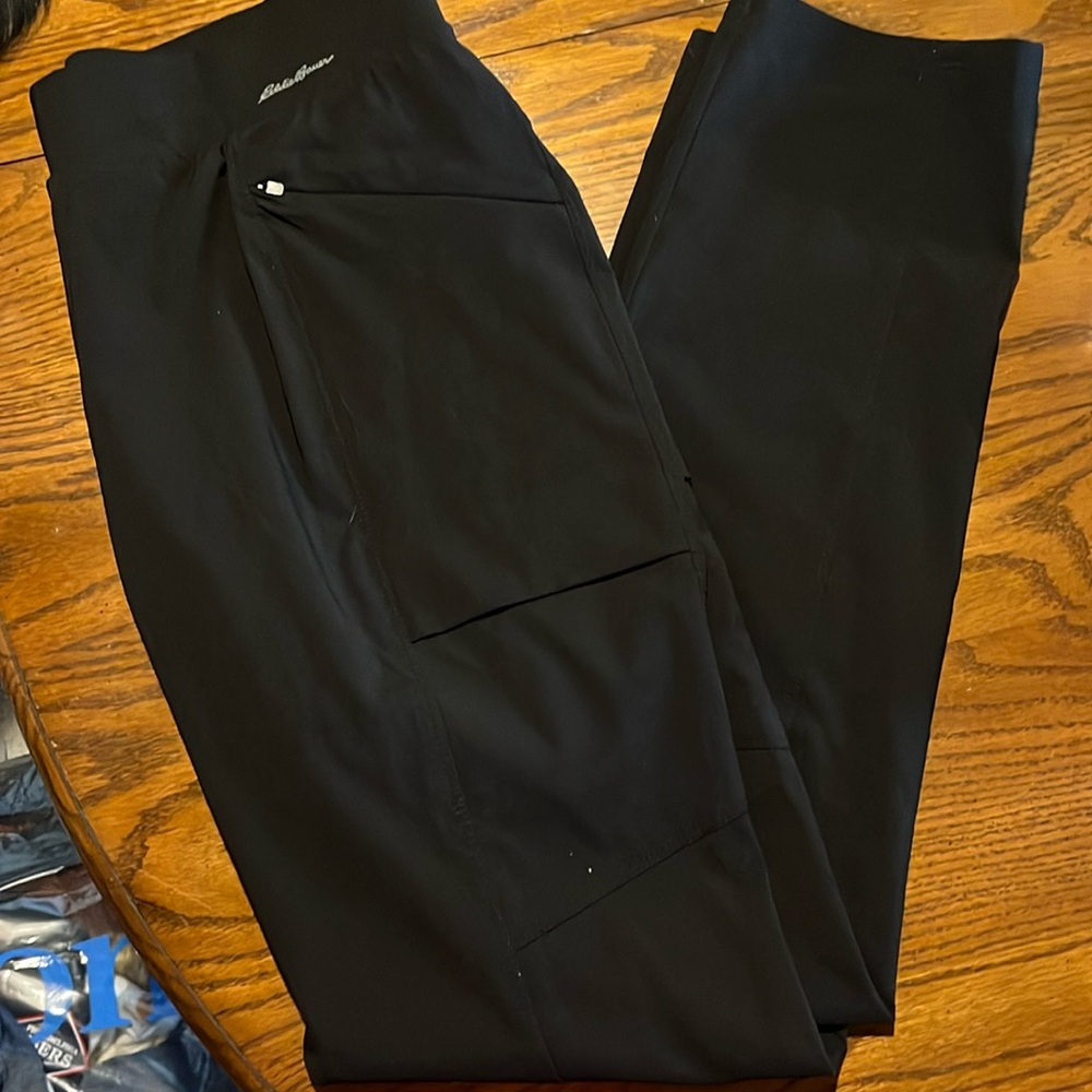 Never worn Eddie Bauer women’s hiking pants